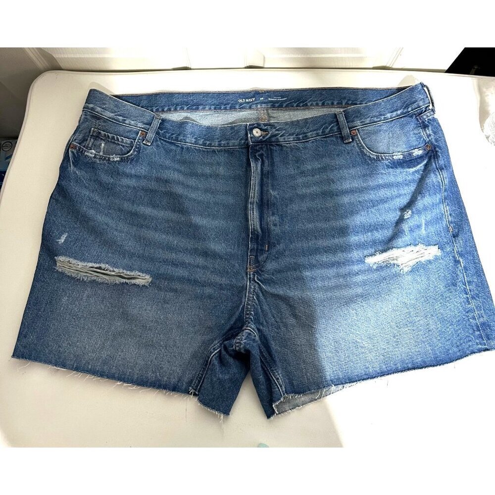 Old Navy Women's High Rise Slouchy Straight distressed shorts plus size 26 NWOT